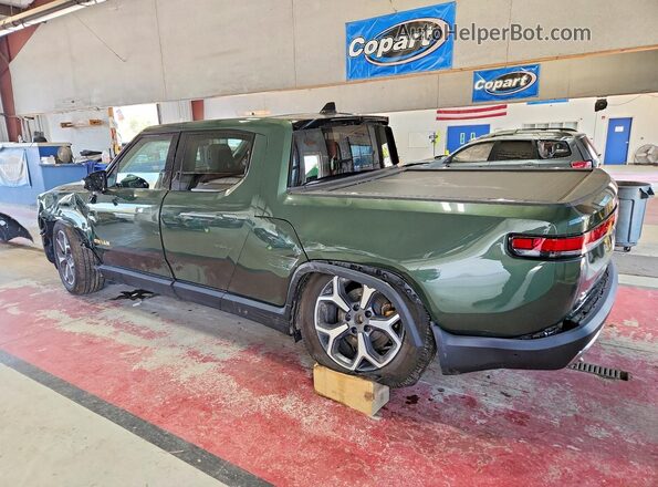 7FCTGAAA2NN011916 2022 RIVIAN R1T Green Հետևի ձախ
