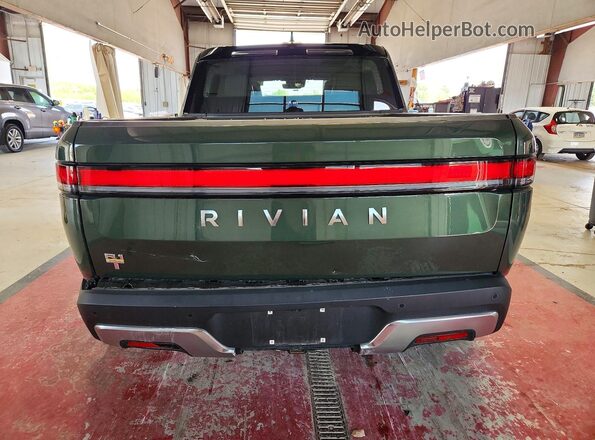7FCTGAAA2NN011916 2022 RIVIAN R1T Green Հետևի տեսք