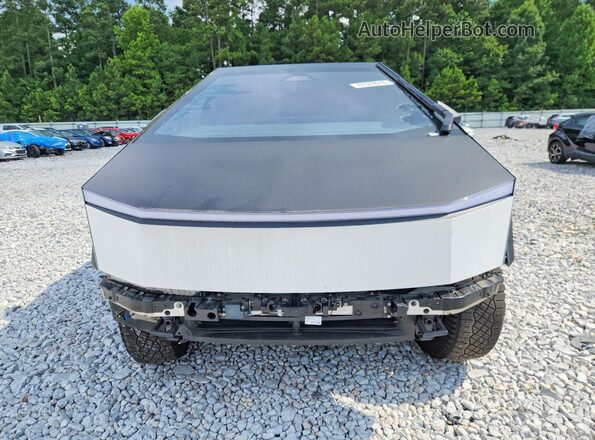 7G2CEHED5RA021539 2024 TESLA CYBERTRUCK White Widok z przodu
