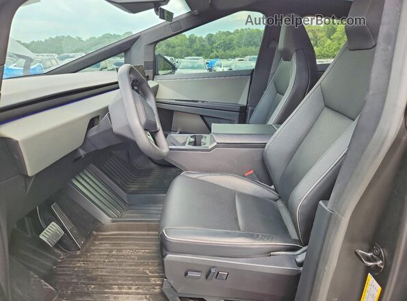 7G2CEHED5RA021539 2024 TESLA CYBERTRUCK White Widok wnętrza z przodu