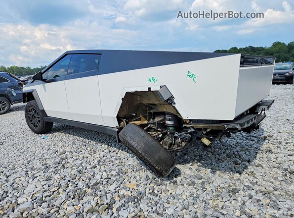 7G2CEHED5RA021539 2024 TESLA CYBERTRUCK White Tył lewy