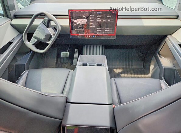 7G2CEHED5RA021539 2024 TESLA CYBERTRUCK White Widok deski rozdzielczej
