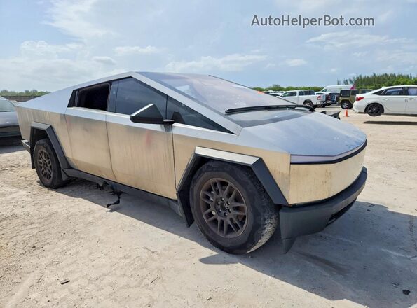 7G2CEHED7SA072420 2025 TESLA CYBERTRUCK Silver წინა მარჯვენა