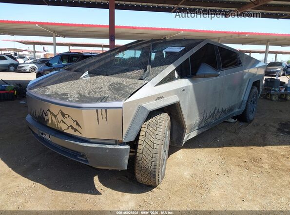 7G2CEHED9RA002671 2024 TESLA CYBERTRUCK Gray Передня ліва чверть