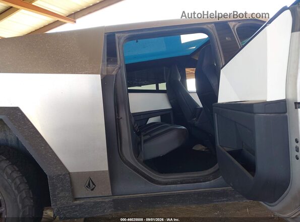 7G2CEHED9RA002671 2024 TESLA CYBERTRUCK Gray Вид наклейки з VIN-кодом