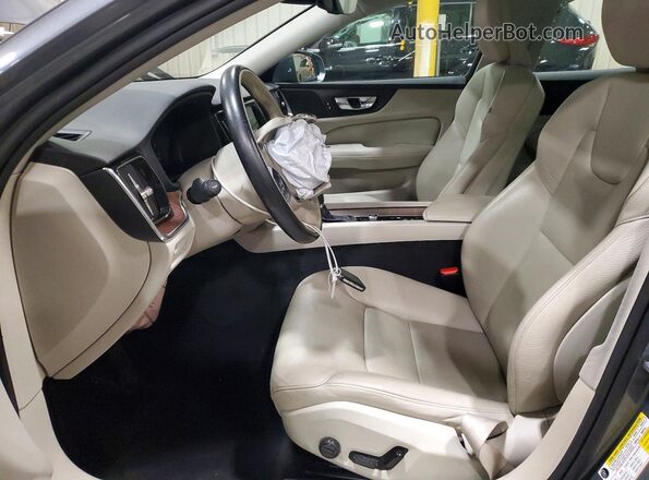 7JRA22TK7LG048468 2020 VOLVO S60 White Вид салону спереду