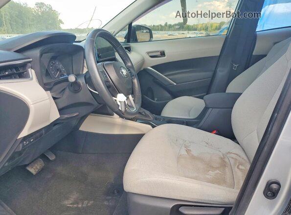 7MUBAABG9PV054058 2023 TOYOTA COROLLA Silver Widok wnętrza z przodu