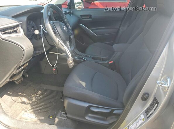 7MUCAAAG6PV065735 2023 TOYOTA COROLLA Silver წინა სალონის ხედი