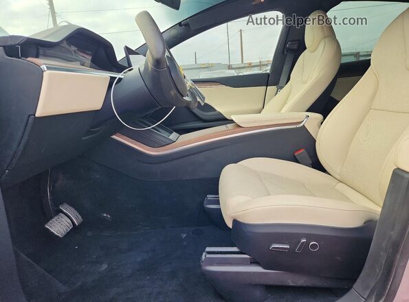 7SAXCDE56SF463608 2025 TESLA MODEL Серебряный Вид салона спереди
