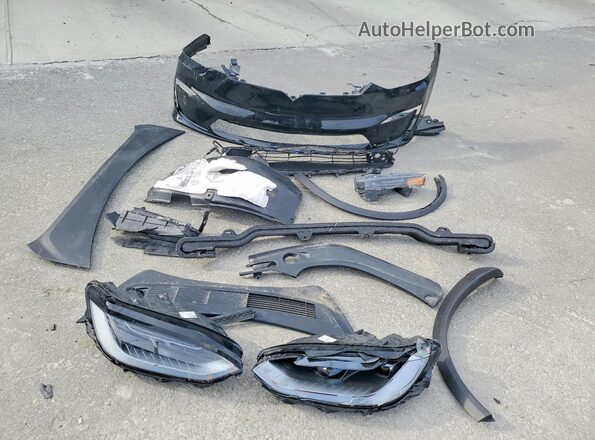 7SAXCDE59RF442083 2024 TESLA MODEL Черный Вид подкапотного пространства