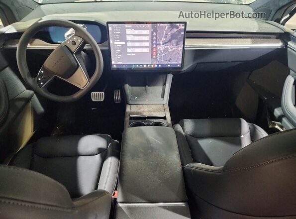 7SAXCDE59RF442083 2024 TESLA MODEL Черный Вид панели приборов