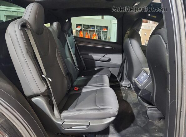 7SAXCDE59RF442083 2024 TESLA MODEL Черный Вид задних сидений