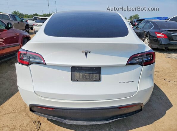 7SAYGAEE0RF098764 2024 TESLA MODEL White Rear view
