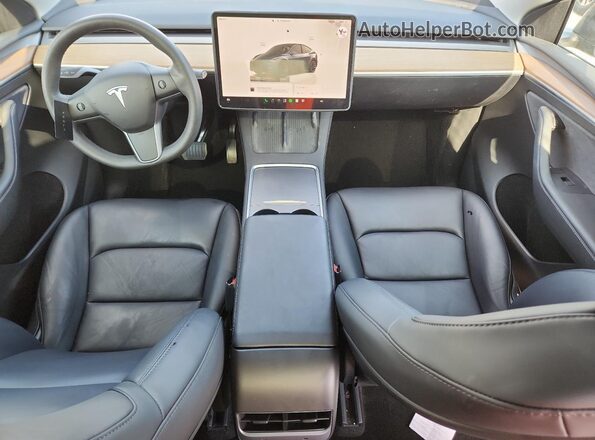 7SAYGAEE1RF033325 2024 TESLA MODEL Черный Вид панели приборов
