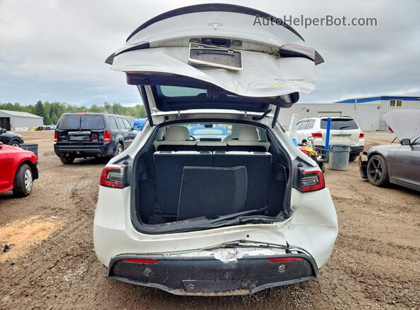 7SAYGAEE2NF359547 2022 TESLA MODEL White Вид ззаду