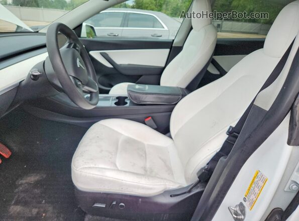 7SAYGAEE2NF359547 2022 TESLA MODEL White Вид салону спереду