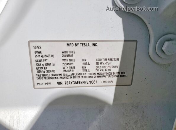 7SAYGAEE2NF570361 2022 TESLA MODEL White Widok naklejki z numerem VIN