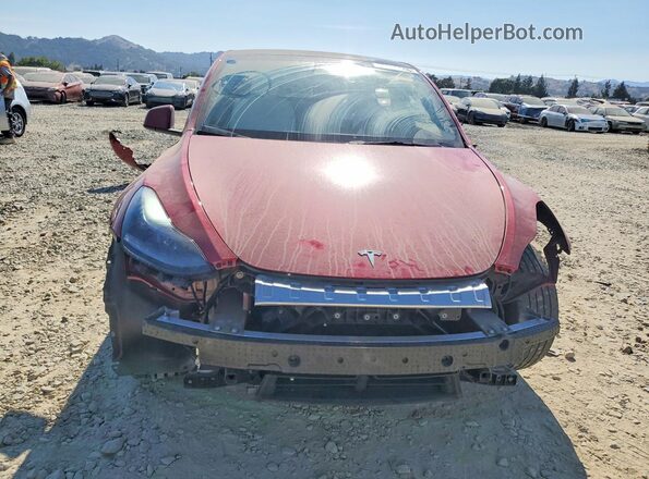 7SAYGAEE3NF546408 2022 TESLA MODEL Красный Вид спереди