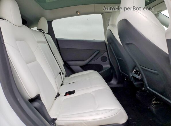 7SAYGAEE3PF900639 2023 TESLA MODEL Белый Вид задних сидений