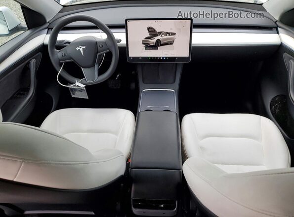 7SAYGAEE3PF900639 2023 TESLA MODEL Белый Вид панели приборов