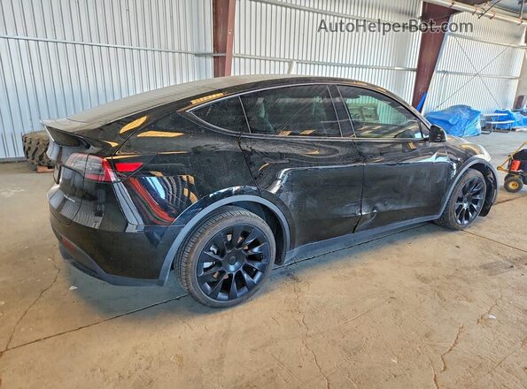 7SAYGAEE3RF130607 2024 TESLA MODEL Черный Задняя правая четверть