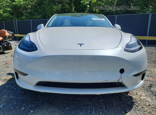 7SAYGAEE4RF131149 2024 TESLA MODEL White Vista frontal