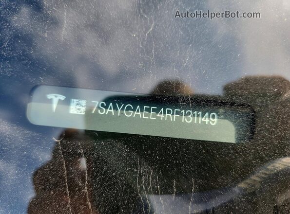 7SAYGAEE4RF131149 2024 TESLA MODEL White Vista del compartimento del motor