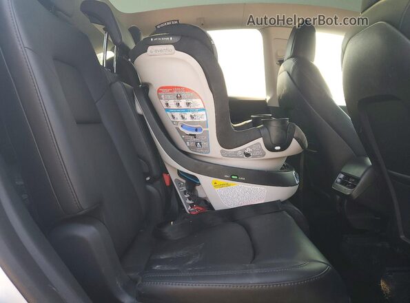 7SAYGAEE5PF624075 2023 TESLA MODEL White Vista interior trasera