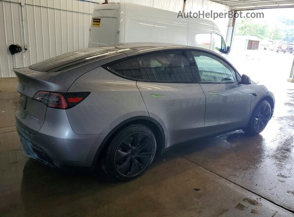 7SAYGAEE5SF287464 2025 TESLA MODEL Gray Trasero derecho