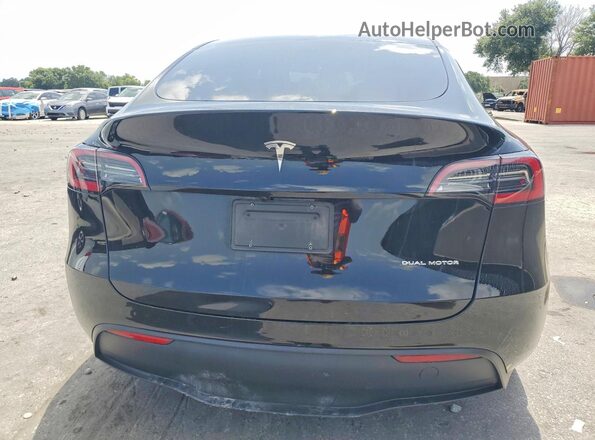 7SAYGAEE5SF296875 2025 TESLA MODEL Black Widok z tyłu