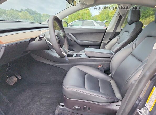 7SAYGAEE7NF419807 2022 TESLA MODEL Gray Widok wnętrza z przodu