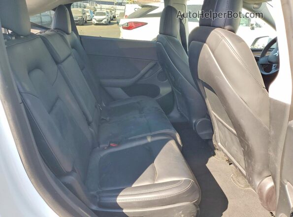 7SAYGAEE7PF624613 2023 TESLA MODEL Белый Вид задней части салона