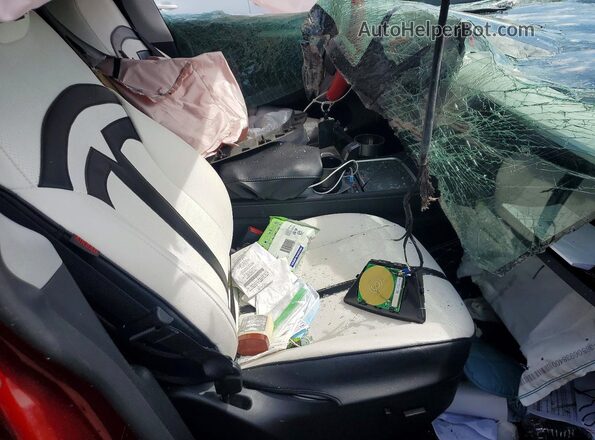 7SAYGAEE7RF066622 2024 TESLA MODEL Красный Вид салона спереди