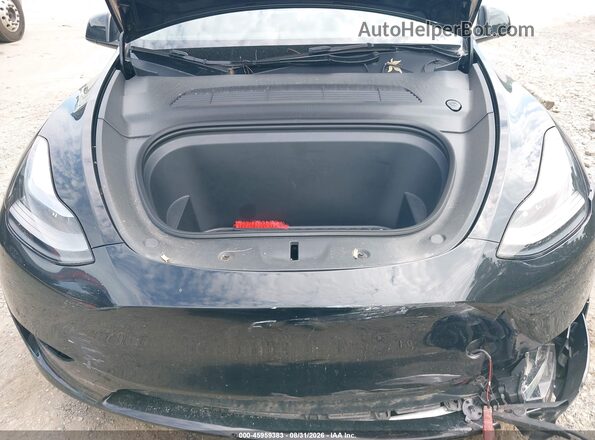 7SAYGAEE7RF982040 2024 TESLA MODEL Y Black Rear view