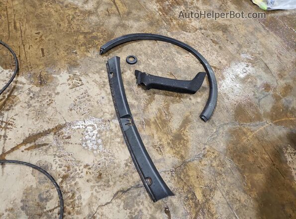 7SAYGAEE9NF519875 2022 TESLA MODEL Charcoal VIN კოდის სტიკერის ხედი