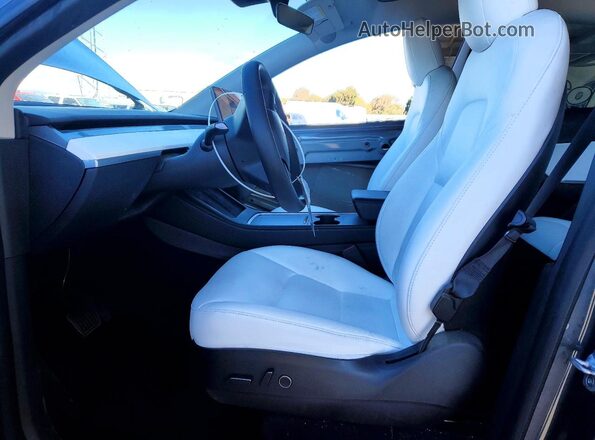 7SAYGAEEXNF429246 2022 TESLA MODEL Серый Вид салона спереди