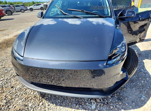 7SAYGDED1TA603062 2026 TESLA MODEL Серый Вид подкапотного пространства