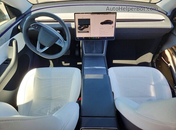 7SAYGDED1TF394828 2026 TESLA MODEL Черный Вид панели приборов