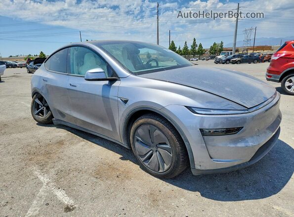 7SAYGDED1TF559017 2026 TESLA MODEL Silver Передня права чверть
