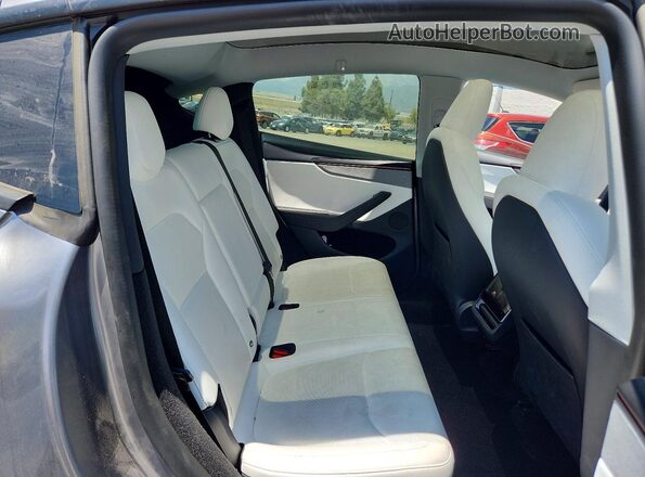 7SAYGDED1TF559017 2026 TESLA MODEL Silver Вид задніх сидінь