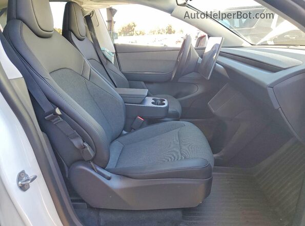 7SAYGDED2TA607492 2026 TESLA MODEL White Vista interior delantera