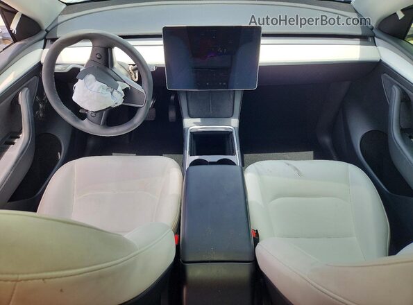 7SAYGDED3RF195255 2024 TESLA MODEL Белый Вид панели приборов
