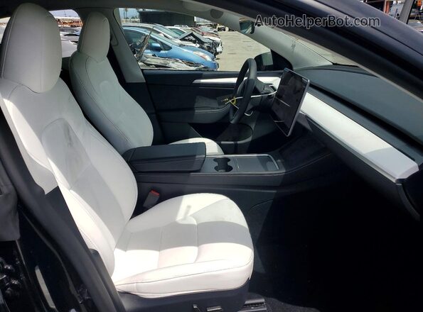 7SAYGDED4RF109760 2024 TESLA MODEL Black Vista interior delantera