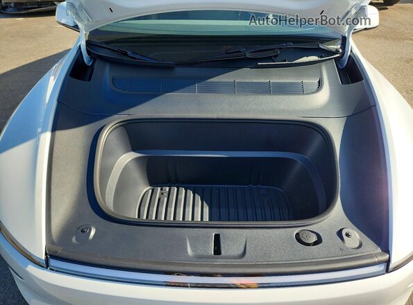 7SAYGDED4TF583506 2026 TESLA MODEL White Սալոնի հետևի տեսք