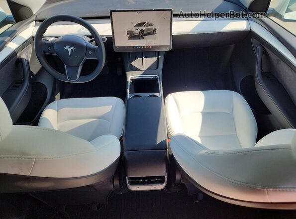 7SAYGDED5PF923140 2023 TESLA MODEL Белый Вид панели приборов