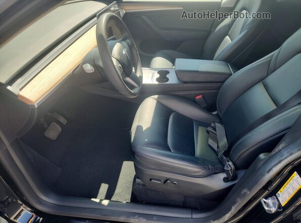 7SAYGDED5SA343599 2025 TESLA MODEL Черный Вид салона спереди