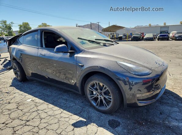 7SAYGDED6RF117052 2024 TESLA MODEL Угольный Передняя правая четверть