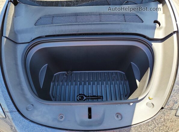 7SAYGDED6RF117052 2024 TESLA MODEL Угольный Вид подкапотного пространства