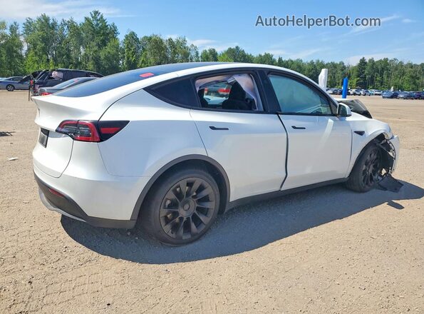 7SAYGDED8RF025084 2024 TESLA MODEL Белый Задняя правая четверть
