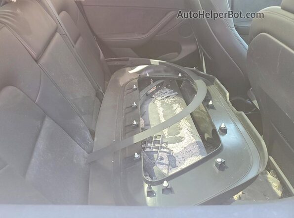 7SAYGDED8RF025084 2024 TESLA MODEL Белый Вид задних сидений